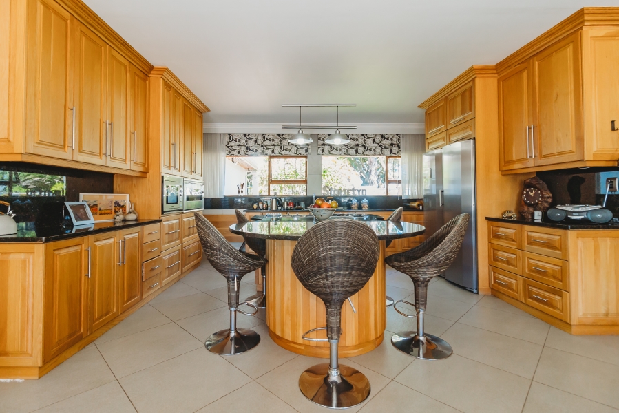 4 Bedroom Property for Sale in Dormehls Drift Western Cape